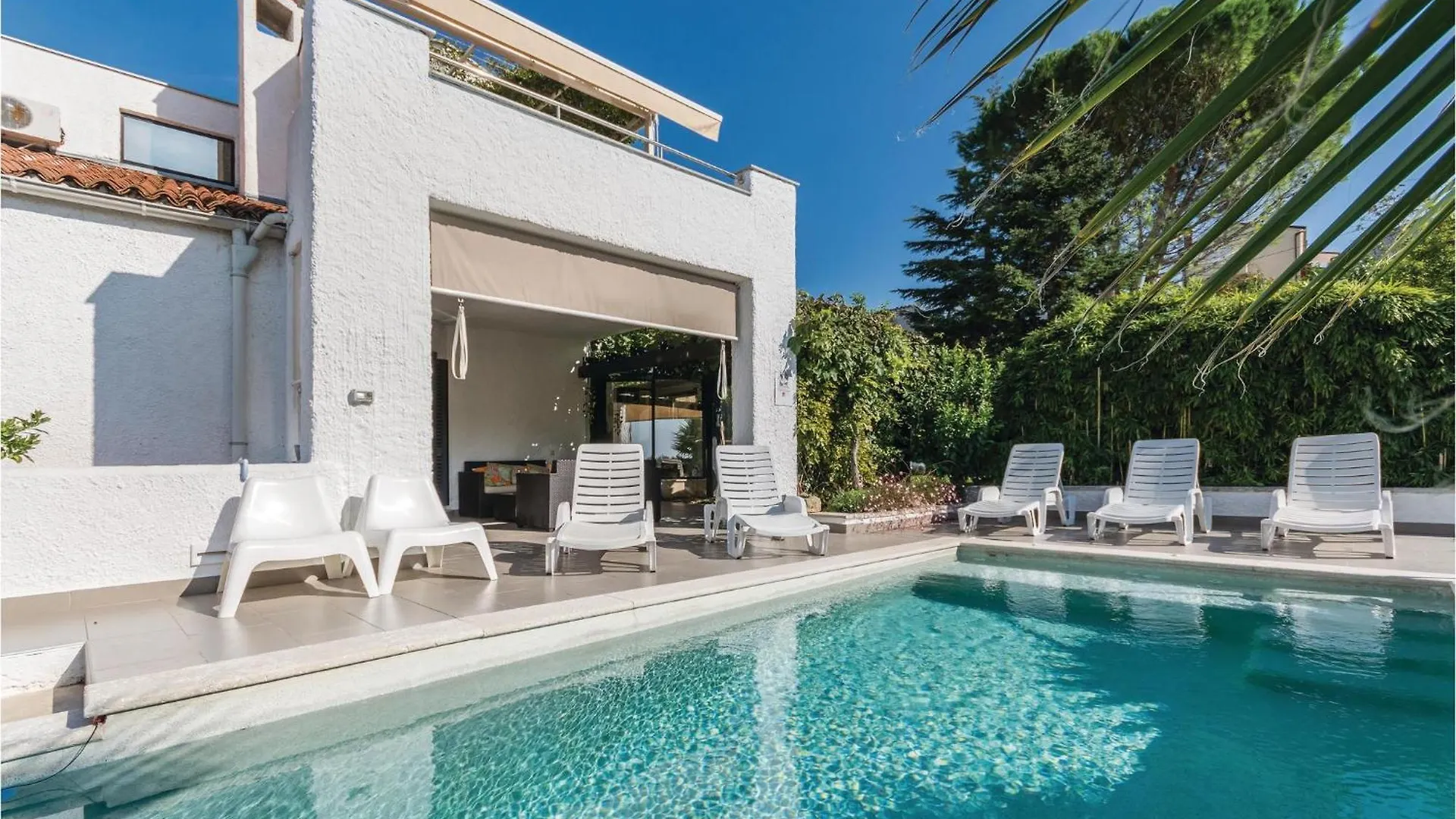 Stunning Apartment In Pula With House Sea View