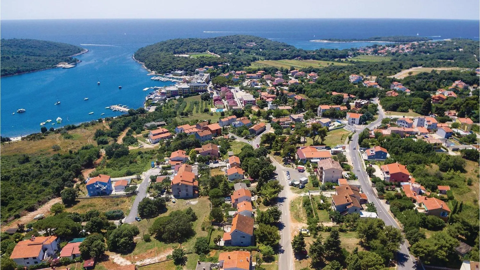 Stunning Apartment In Pula With House Sea View