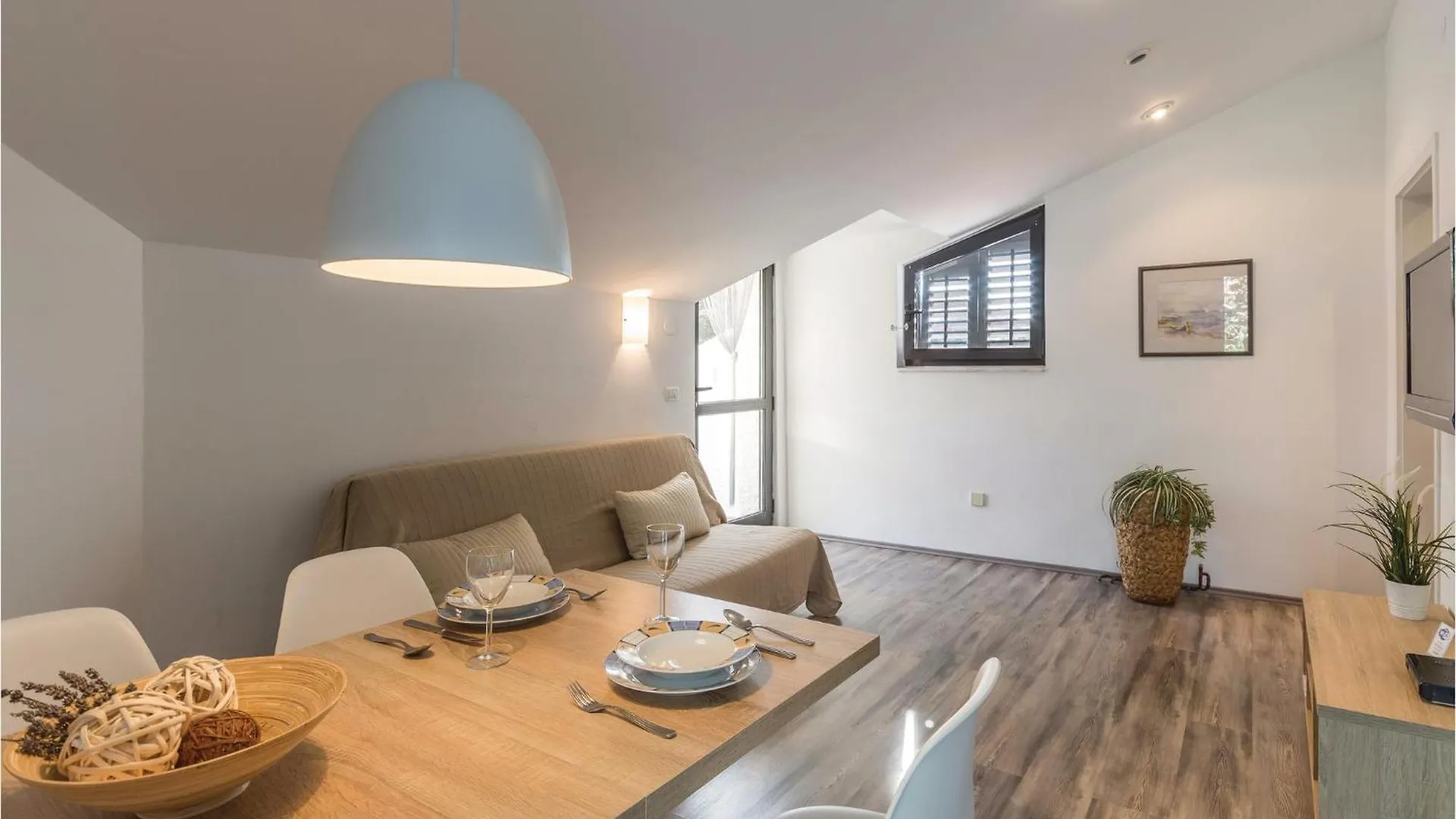 Stunning Apartment In Pula With House Sea View